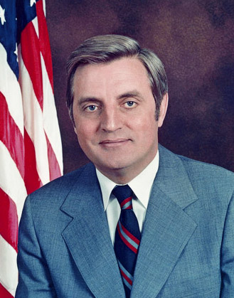 48_Mondale